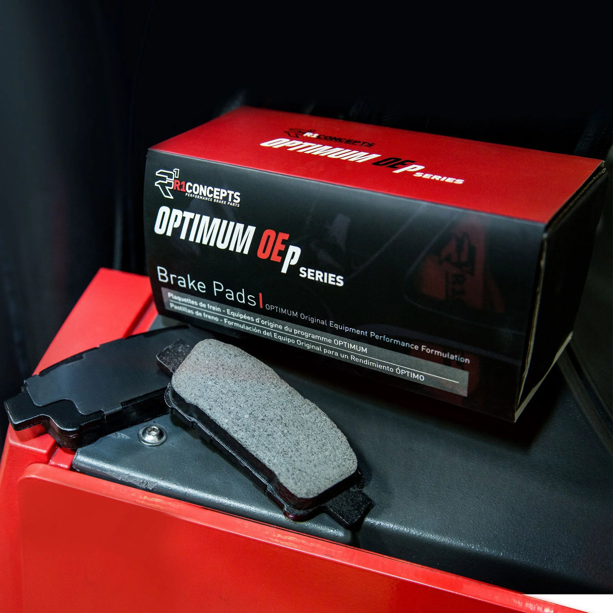R1 Concepts Rear Brakes and Rotors Kit |Rear Brake Pads| Brake Rotors and Pads| Optimum OEp Brake Pads and Rotors WFUN1-39062
