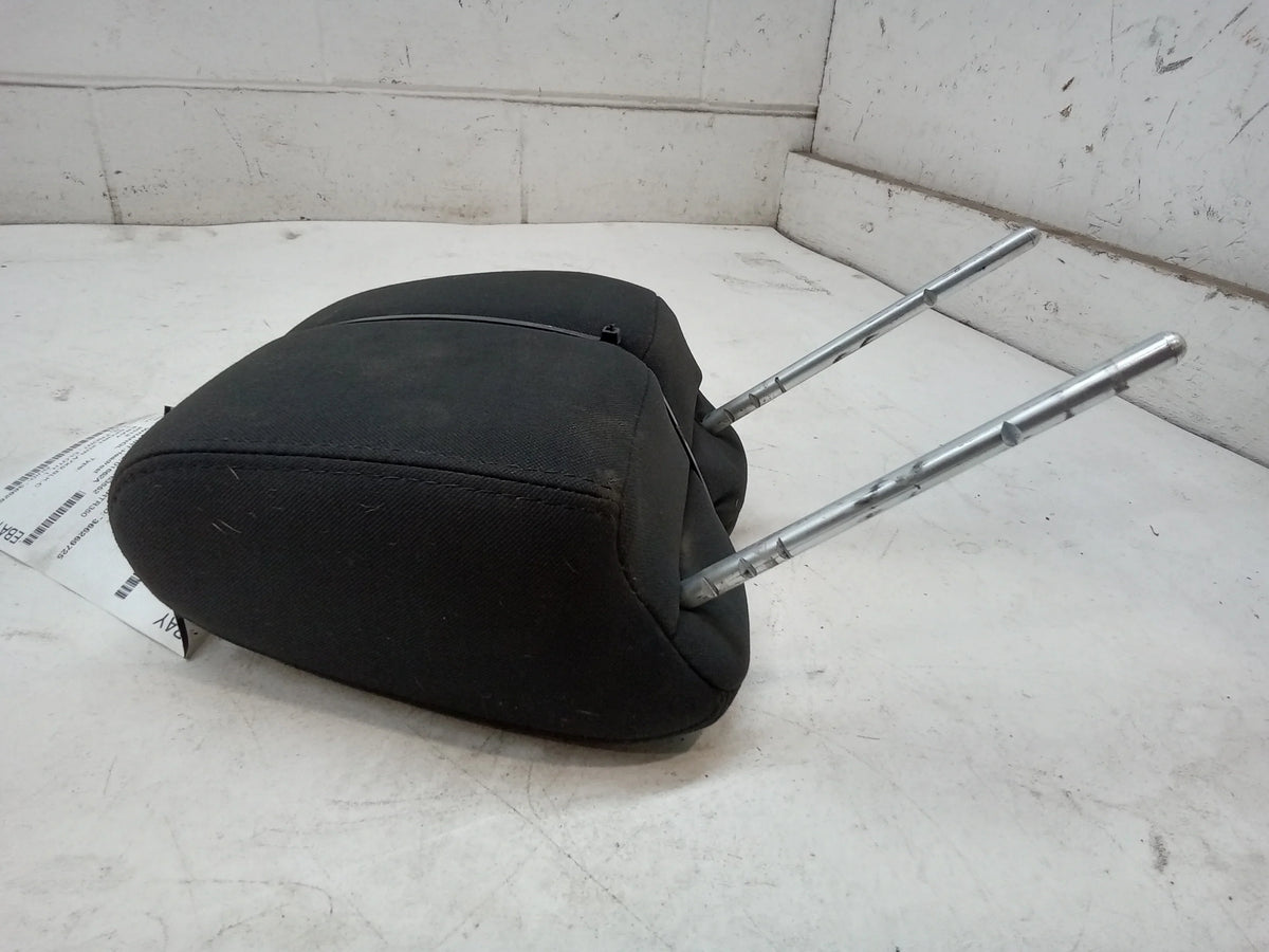Pre-Owned 12 Jeep Wrangler Cloth Headrest Left Or Right  (Good)