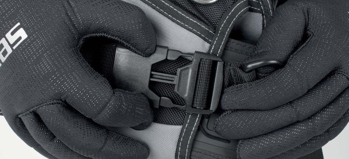 '- Buoyancy Compensator - Black/Grey - Medium